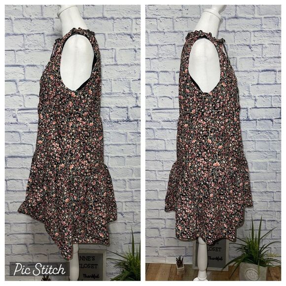 BB Dakota Sleeveless Tiered Black Floral Dress - Picture 7 of 14